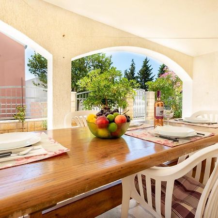 Apartments Villa Maja Rogoznica  Ngoại thất bức ảnh