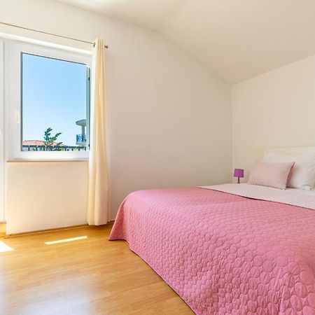 Apartments Villa Maja Rogoznica  Ngoại thất bức ảnh