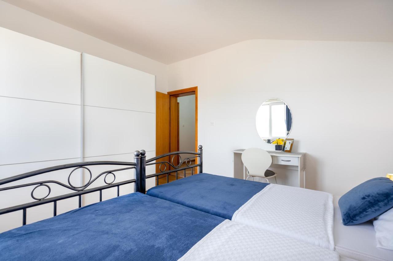 Apartments Villa Maja Rogoznica  Ngoại thất bức ảnh