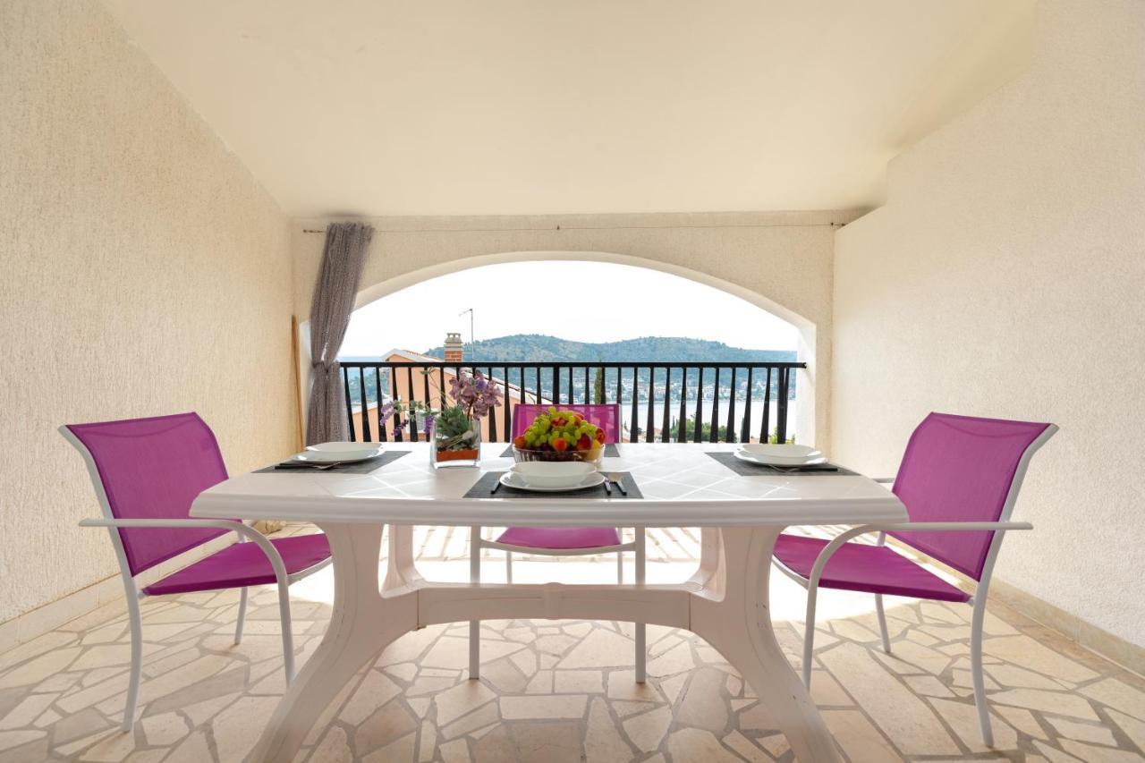 Apartments Villa Maja Rogoznica  Ngoại thất bức ảnh