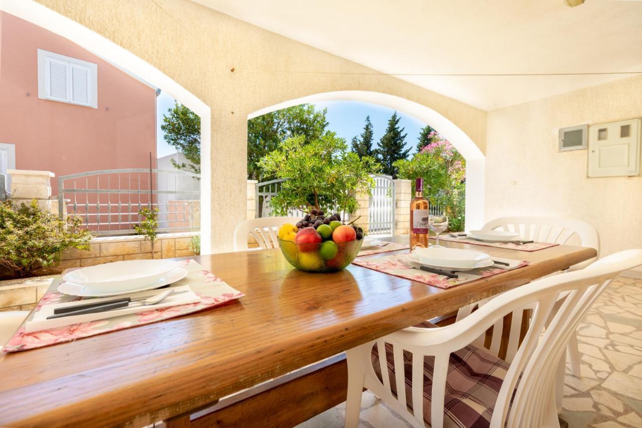 Apartments Villa Maja Rogoznica  Ngoại thất bức ảnh