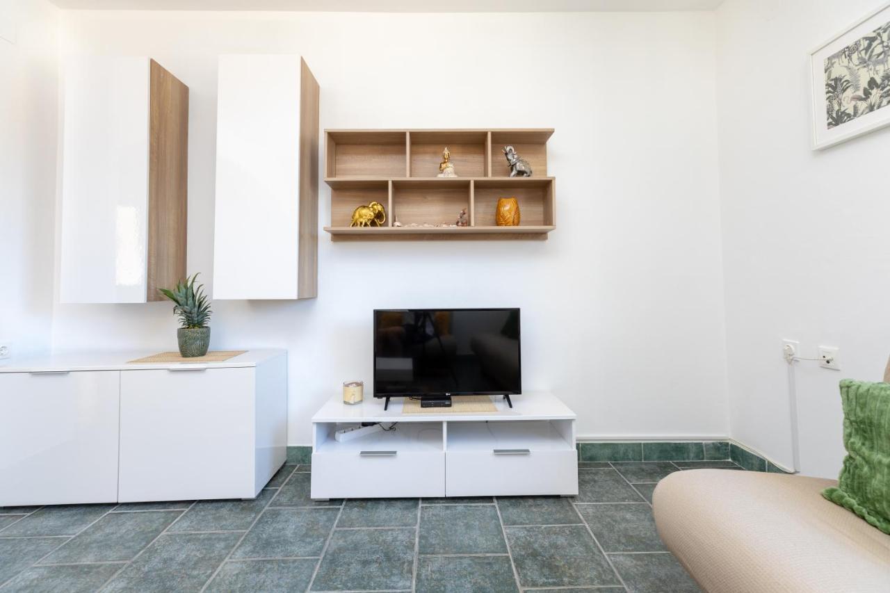 Apartments Villa Maja Rogoznica  Ngoại thất bức ảnh