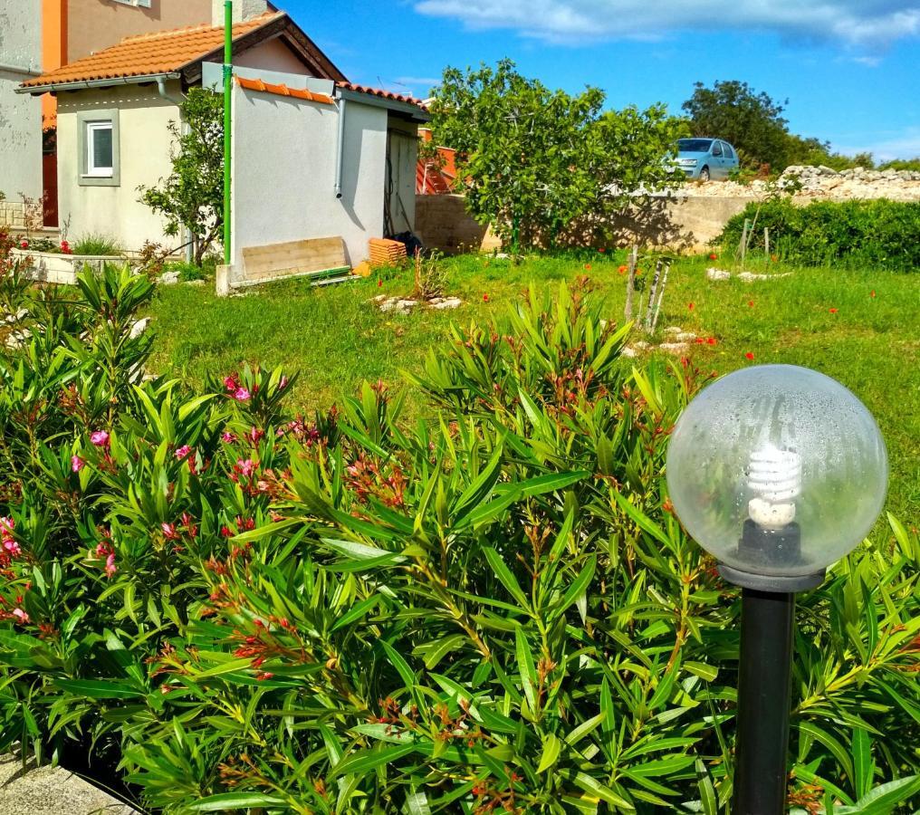 Apartments Villa Maja Rogoznica  Ngoại thất bức ảnh